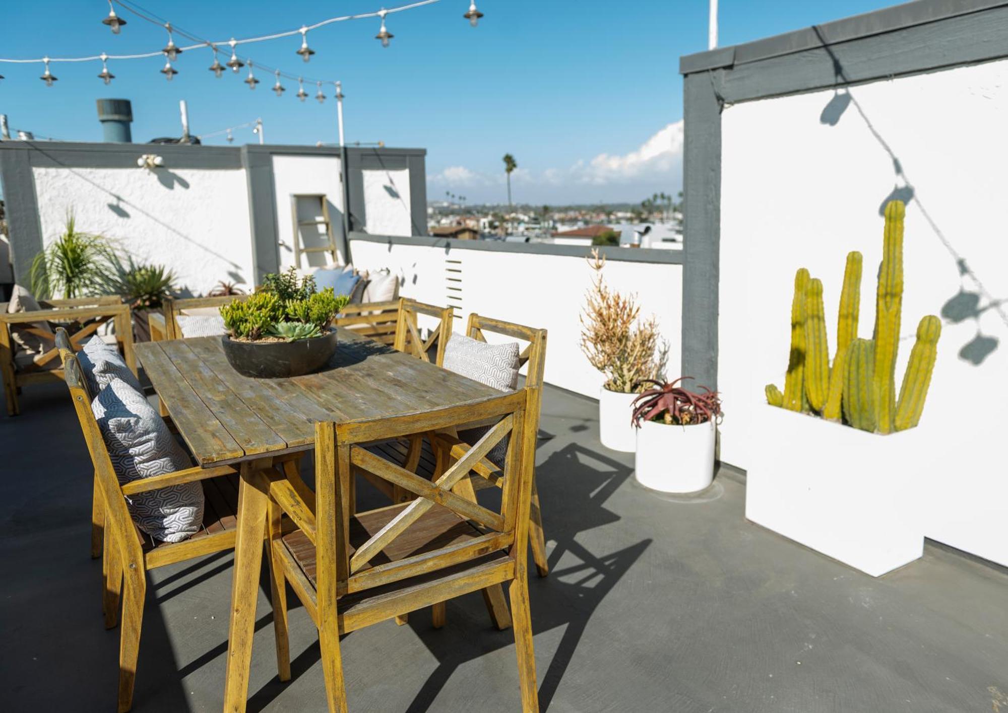 50 M To Sand Lgb 2 King Suites Long Beach Extérieur photo
