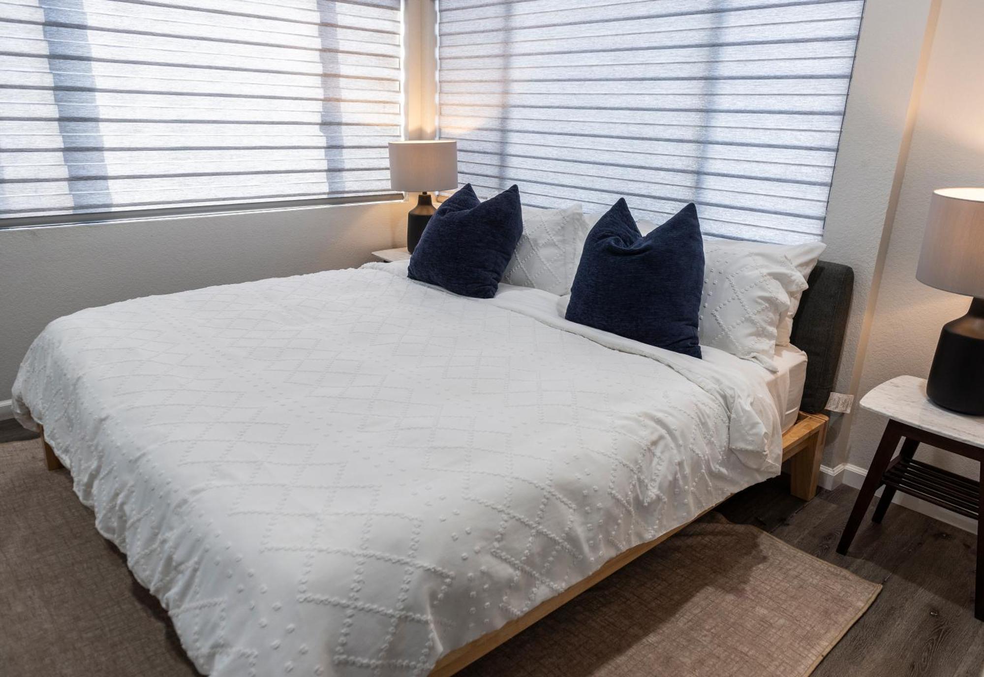 50 M To Sand Lgb 2 King Suites Long Beach Extérieur photo